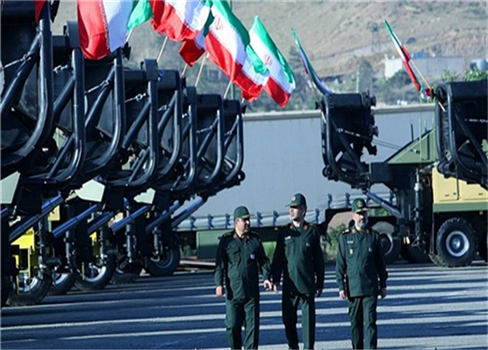 الجيش الإيراني يقيم مناورات على الحدود مع تركيا و العراق