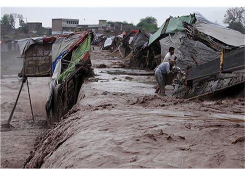 50 شخصاً ضحايا السيول في باكستان