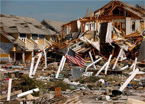 27 قتيلاً وفقدان المئات حصيلة غير نهائية لإعصار مايكل