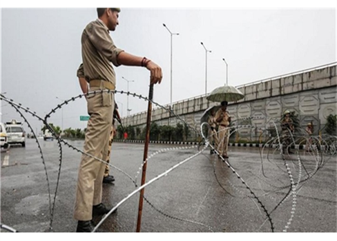 الهند تشدد إجراءاتها الأمنية في أجزاء واسعة من كشمير