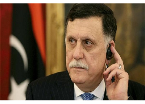 السفير الأمريكي يطلب من السراج البقاء في قيادة الحكومة الليبية