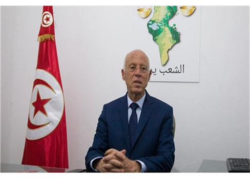 قيس سعيد.. نجم وافد في الانتخابات الرئاسية التونسية 