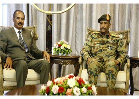 الرئيس الإريتري يصل إلى السودان بعد سنوات من القطيعة