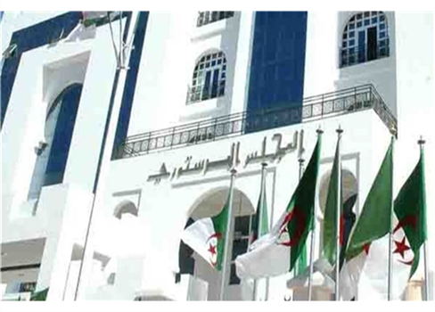 الرئاسة الجزائرية: مسودة الدستور ستكون جاهزة خلال أسبوعين