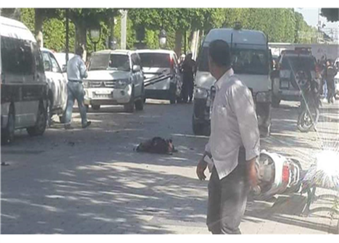 الداخلية التونسية: 9 جرحى في تفجير انتحاري بقلب العاصمة