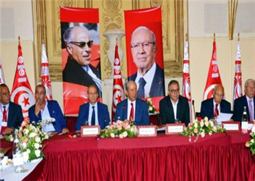 تونس تعاني من "إرهاب" العلمانيين