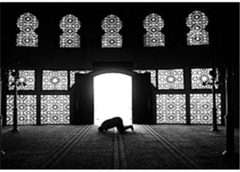لزوم المسجد بنية التعبد لله تعالى