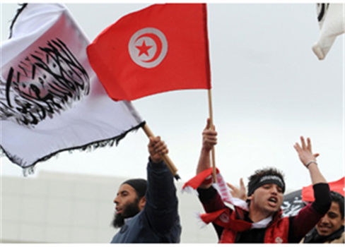 تونس تلفظ قذارتها