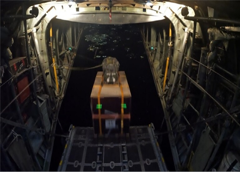 واشنطن تبدأ أول إنزال جوي للمساعدات على غزة