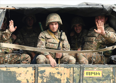 الجيش الأرميني يعلن مقتل اثنين من جنوده في اشتباكات على الحدود الأذرية