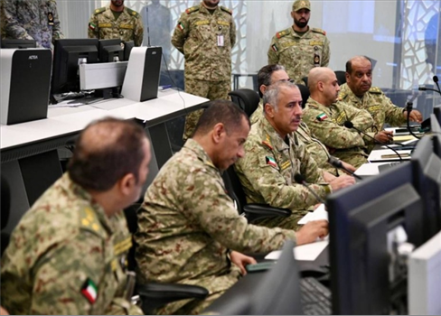 الدفاع الكويتية تؤكد سقوط طائرات أمريكية وتعرض قاعدة علي السالم الجوية للقصف