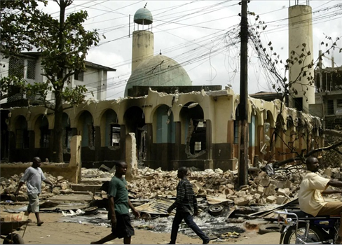 عصابات مسيحية تقتل 7 أشخاص خلال هجمات على مساجد شمال نيجيريا
