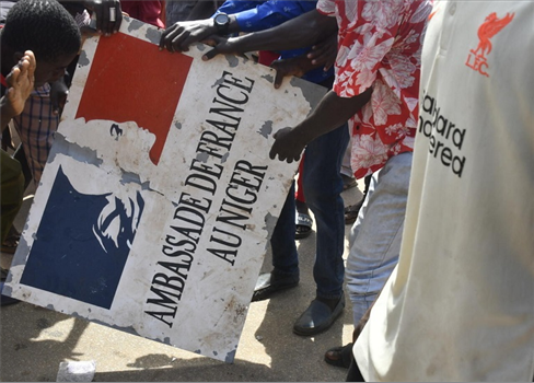 مظاهرات في النيجر للمطالبة برحيل القوات الفرنسية