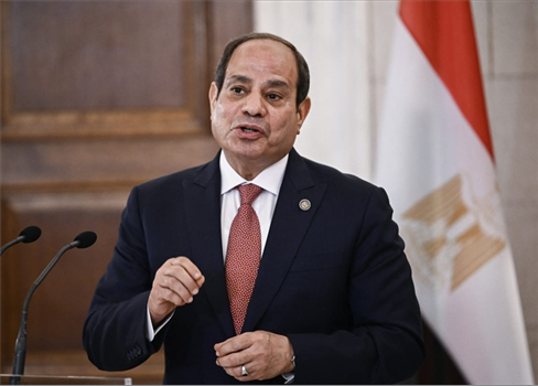 السيسي يصادق على قانون 