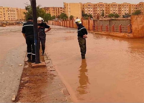 مصرع 8 أشخاص في فيضانات غرب الجزائر