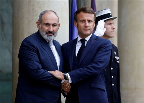 فرنسا ترفع راية المواجهة ضد الأتراك في أرمينيا