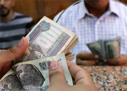 قفزة جديدة للدولار أمام الجنية المصري بعد رفع أسعار الفائدة
