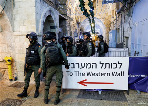 الشرطة الصهيونية تنشر 3 آلاف عنصر شرق القدس في أول جمعة من شهر رمضان