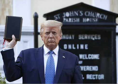 الغارديان: الانجيليون يدمرون النظام العالمي لأجل حروبهم الدينية 