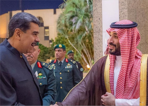 الرئيس الفنزويلي مادورو يبحث سبل التعاون مع السعودية