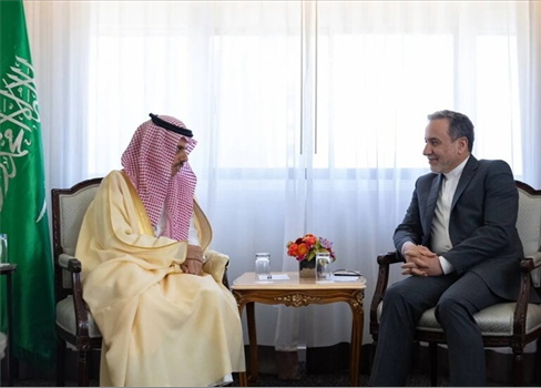 مباحثات سعودية إيرانية بشأن أزمة مضيق هرمز