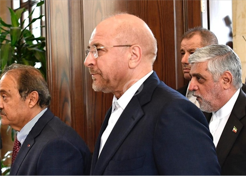 أكسيوس: واشنطن وطهران قد تعقدان أولى جولات المفاوضات في إسلام آباد الجمعة