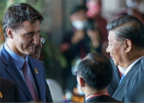 طرد متبادل للدبلوماسيين بين كندا والصين