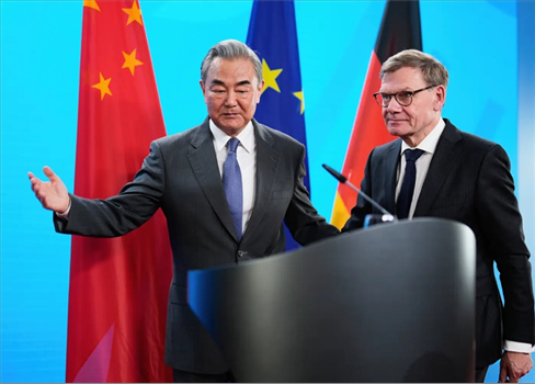 بكين تبحث عن مساحة تعاون مع الإتحاد الأوروبي