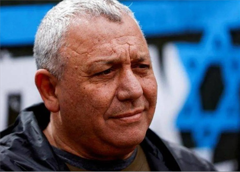 آيزنكوت يتجاوز الليكود في استطلاعات الرأي الصهيونية