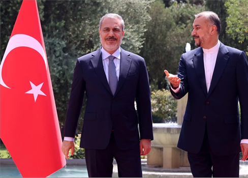 سقوط الأسد.. أسقط مشروع إيران وفتح الباب أمام النفوذ التركي