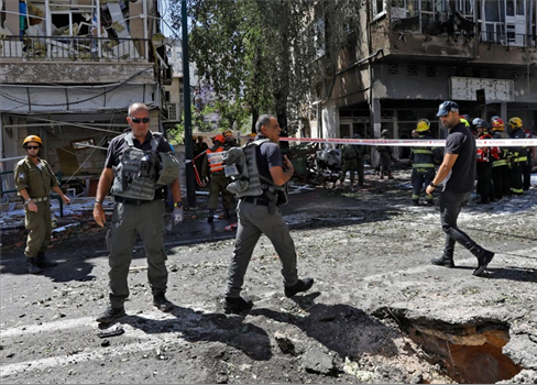 القسام تقصف 