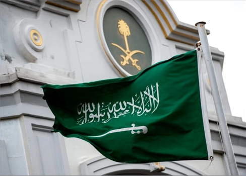 إدانات عربية وخليجية لاستهداف خط أنابيب شرق-غرب السعودية بمسيّرات من العراق