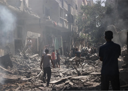 33 شهيداً في مجزرة جديدة للإحتلال الصهيوني وسط قطاع غزة