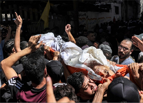 غزة تشيع 5 من أبنائها ارتقوا في انفجار 