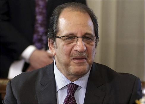 لماذا قلقت تل أبيب من إقالة عباس كامل؟!