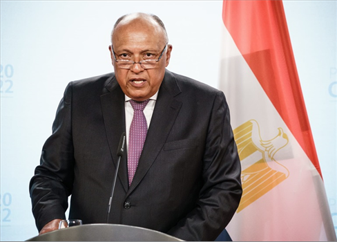 سامح شكري: مصر ستتعامل بصورة إنسانية مع محاولة تهجير الفلسطينيين