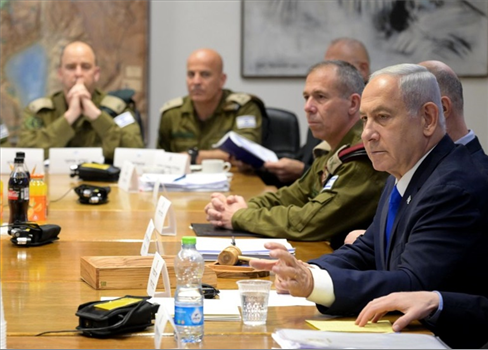 وسائل إعلام عبرية تتوقع انهيار مجلس الحرب الصهيوني بسبب الخلافات بين أعضائه