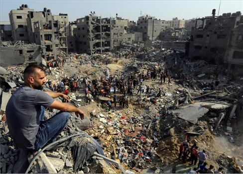 أهالي شمال قطاع غزة يعودون إلى منازلهم مع دخول التهدئة حيز التنفيذ