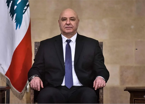 الرئيس اللبناني يتوعد المخيمات الفلسطينية وحزب الله
