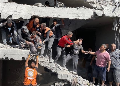 ٦ شهداء بينهم طفل في غارة صهيونية على ميناء غزة