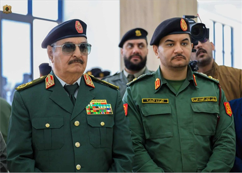 صدام حفتر وشبح التوريث يقلق الليبيين في الشرق
