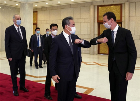 الأسد يزور الصين بحثاً عن تمويل لنظام حكمه