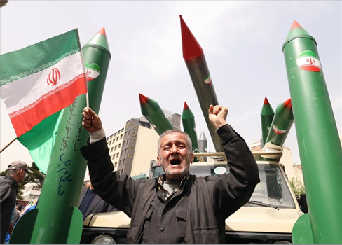 صحيفة: تصاعد خطر تجدد الحرب بين طهران و واشنطن