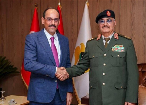 الاتفاق البحري التركي الليبي.. إعادة تموضع استراتيجي أم انقلاب على تحالف القاهرة؟