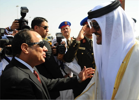 مصر وقطر تتفقان على استئناف عمل السفارات