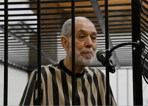 القضاء السوري يحكم بالسجن المؤبد على أحمد حسون