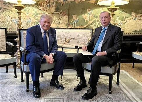 أردوغان يبحث مع ترامب تطوير العلاقات التركية الأمريكية