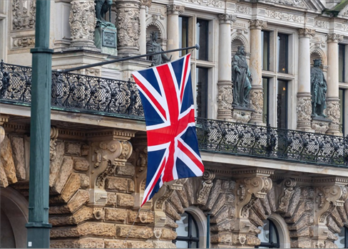 جزر فوكلاند.. لندن تؤكد سيادتها وواشنطن تراجع حساباتها