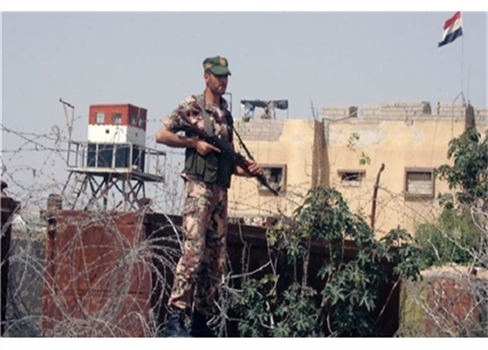 جندي مصري يطلق النار على قائد كتيبة الفهد في الجيش الصهيوني