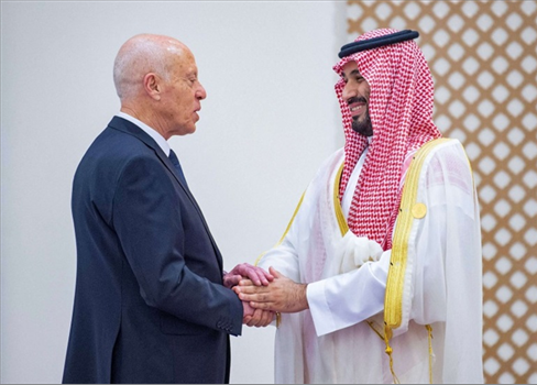 السعودية تنعش الاقتصاد التونسي بهبة قيمتها مليار دولار